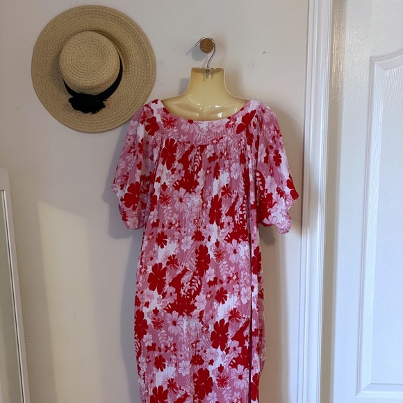 Vintage 100% cotton floral midi muumuu with square embroidered neckline, size XL - Picture 10 of 12